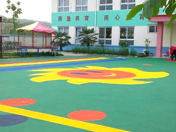 透气型塑胶场地